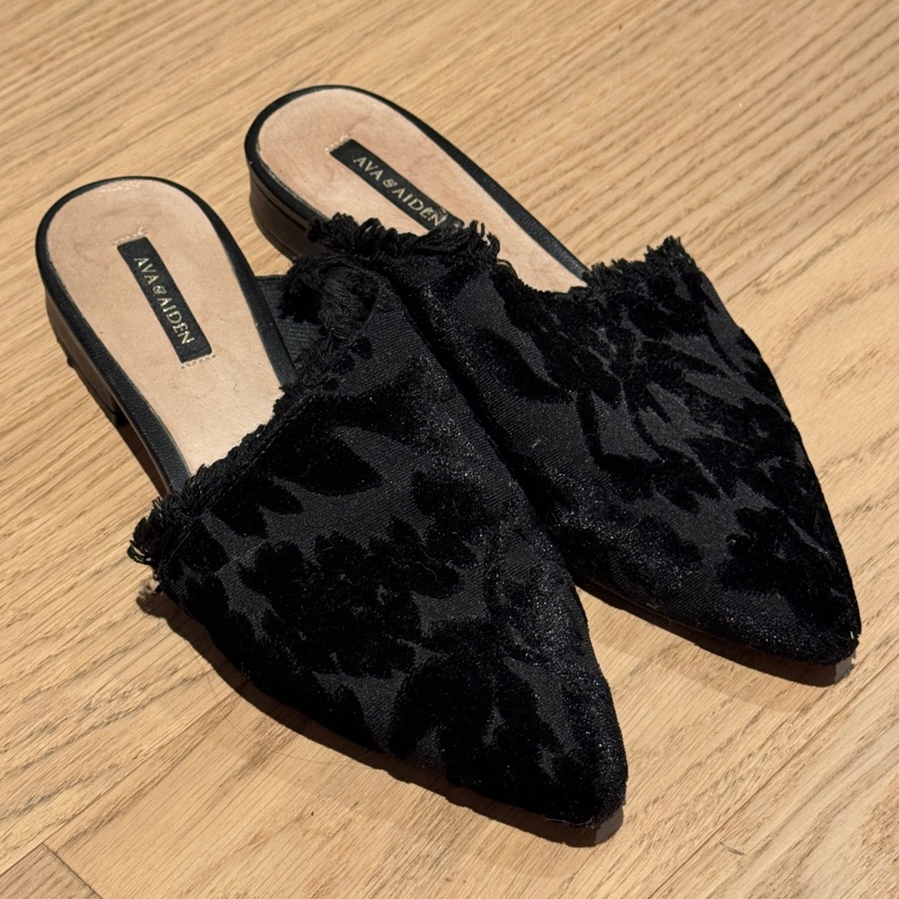 Ava & Aiden Black Women's Shoes